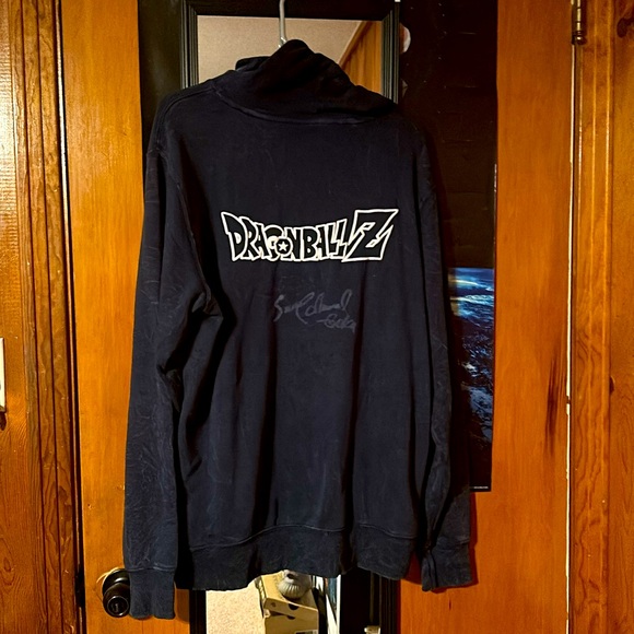 Never used sweater, material is soft and breathable! - Picture 2 of 5